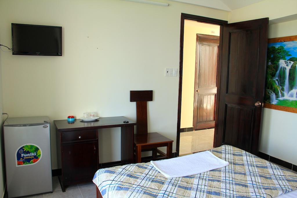 Hanhcafe Hotel Nha Trang Room photo