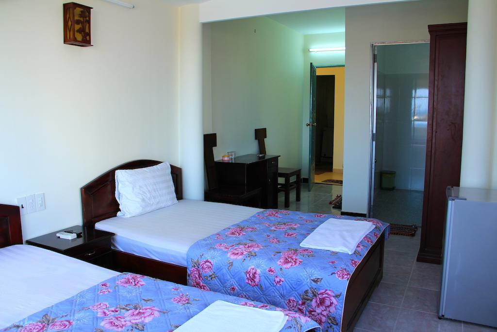 Hanhcafe Hotel Nha Trang Room photo