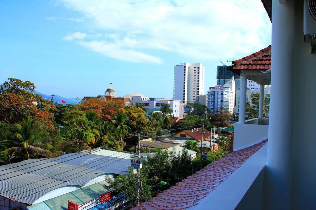 Hanhcafe Hotel Nha Trang Exterior photo